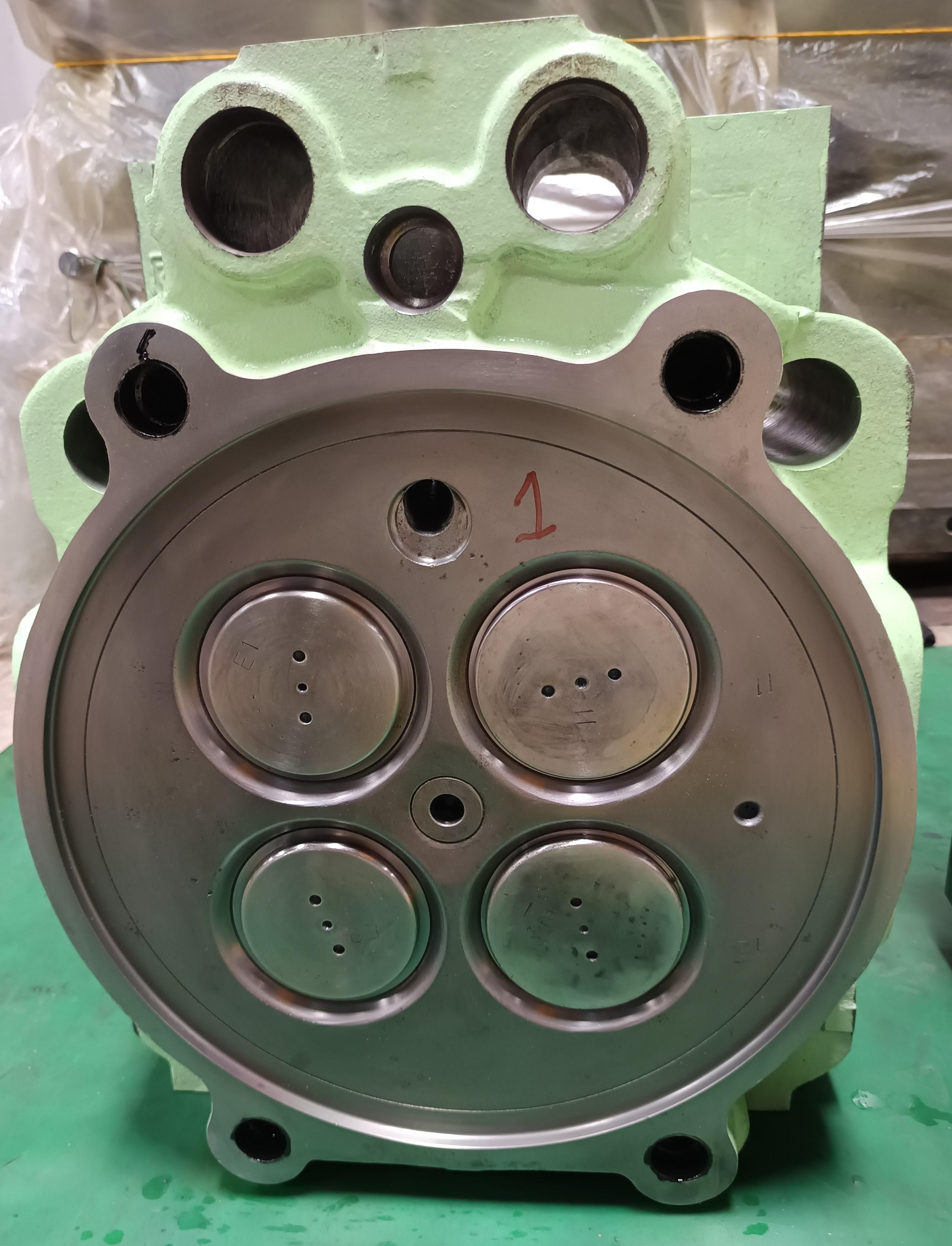 Daihatsu 6DK28 Cylinder Head